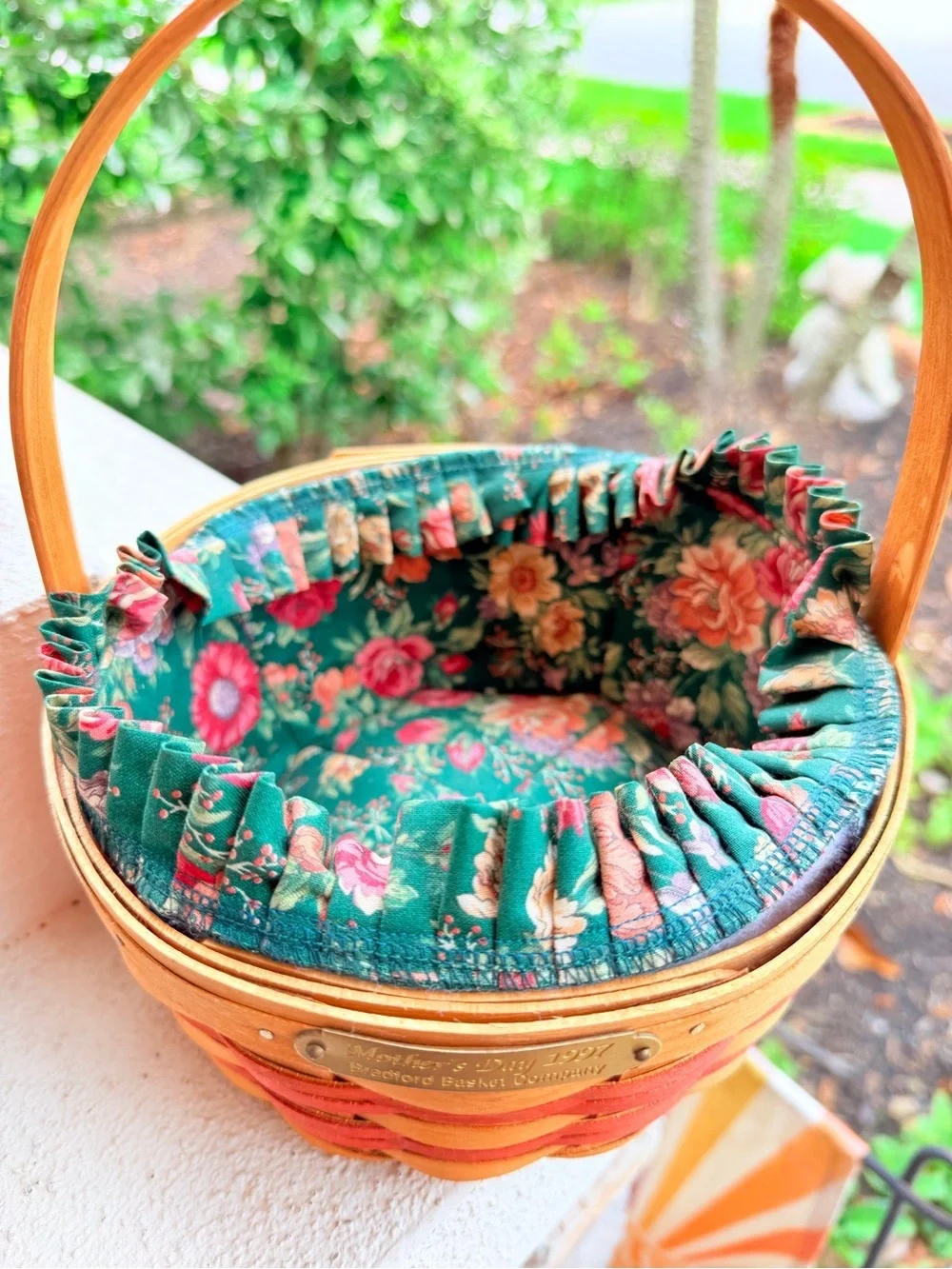 Bradford Basket Co Mother's Day 1996 with Floral Fabric Liner   9